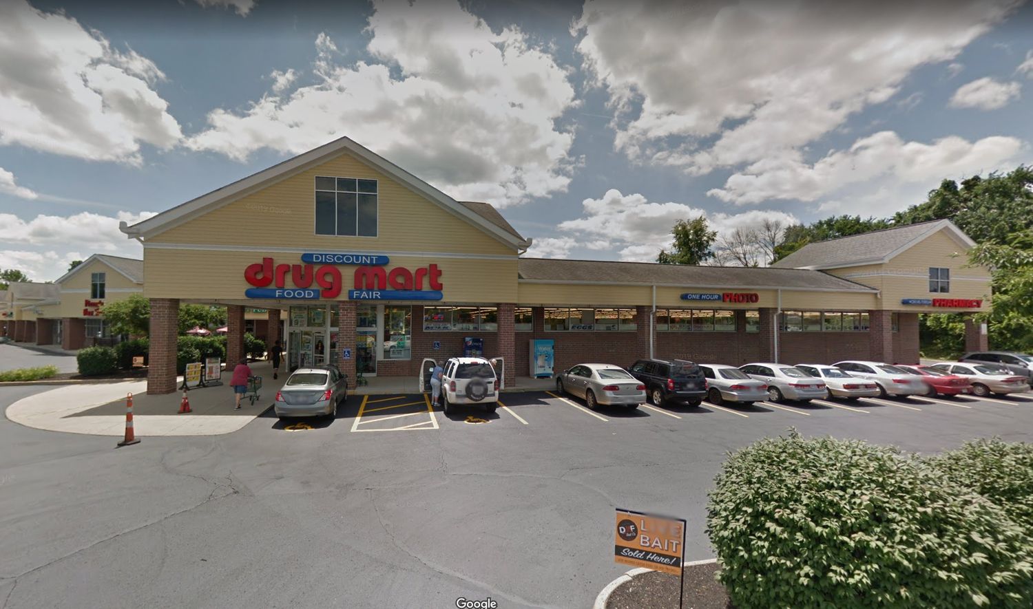 Discount Drug Mart Plaza: 797 Hill Rd N, Pickerington, OH 43147